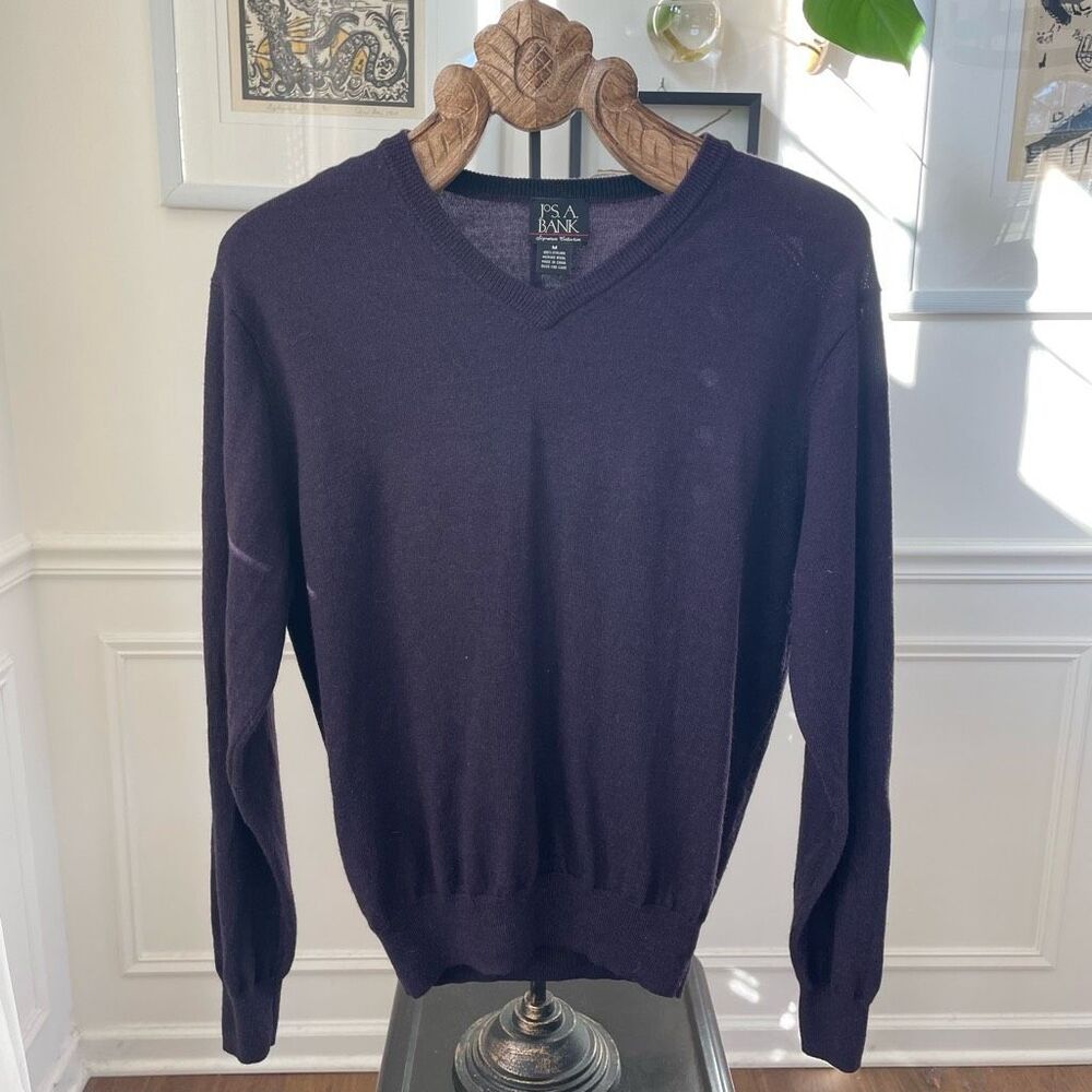Jos A Bank Eggplant Purple Merino Wool Vneck Sweater M